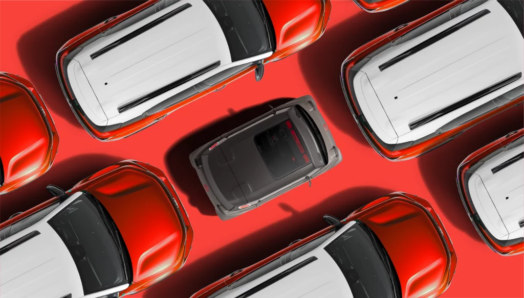 Citroen Ami von oben, neben anderen Fahrzeugen